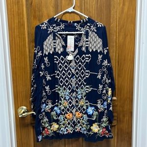 Johnny Was NWT silk embroidery tunic top, navy, size medium
